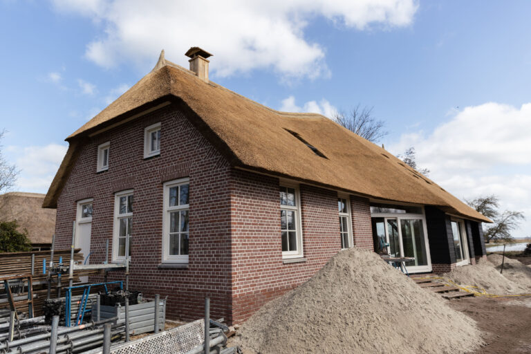 Nieuwbouw woonboerderij in Giethoorn